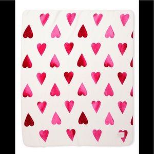 Victoria’s Secret Cozy Plush Fleece Heart Blanket NWT